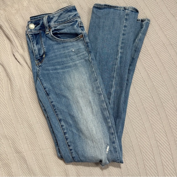 American Eagle distressed jeans, size 2 extra long, straight stretch - Picture 1 of 9